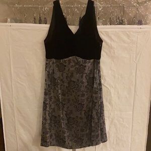 Amazing 90s vibes dress!